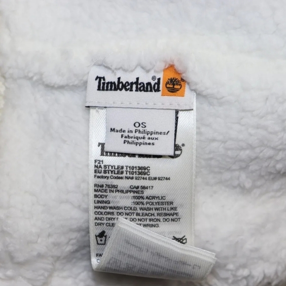 NWT Women's Timberland Knit Fair Isle Pom Pom Fleece Beanie - Picture 7 of 10